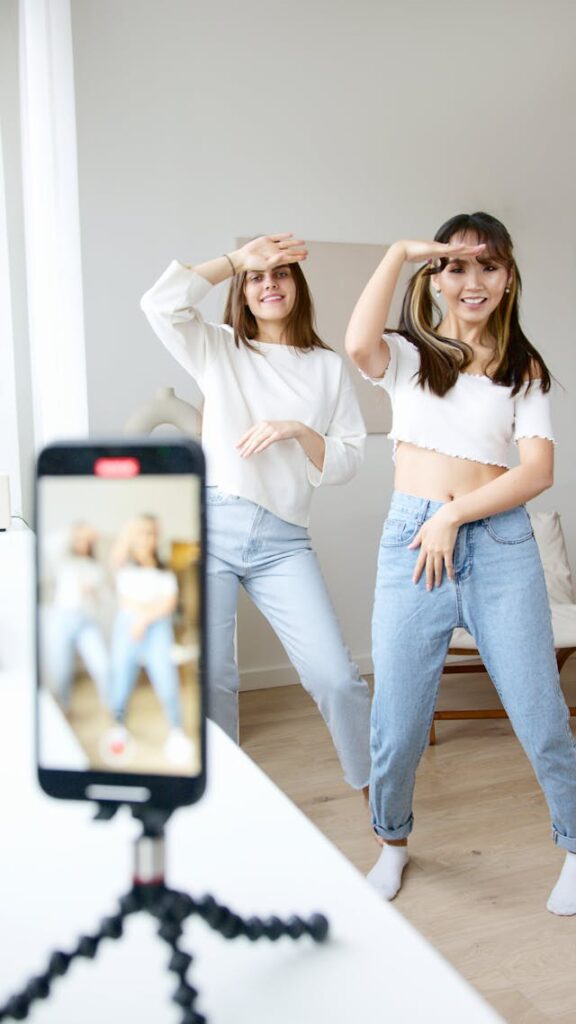 Aktuelle TikTok-Trends, die Ihnen helfen werden, viral zu gehen, Bild №7