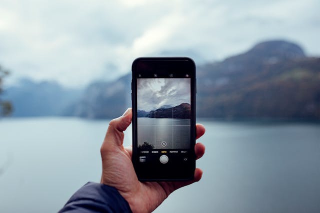 Someone takes a photo of the sea.