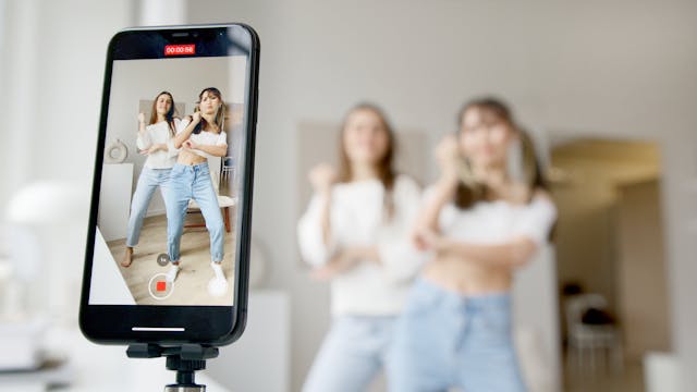 Influenceurs TikTok : Comment devenir la prochaine grande vedette !